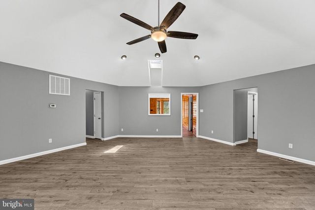 8265 OPAL RD, Warrenton, VA 20186