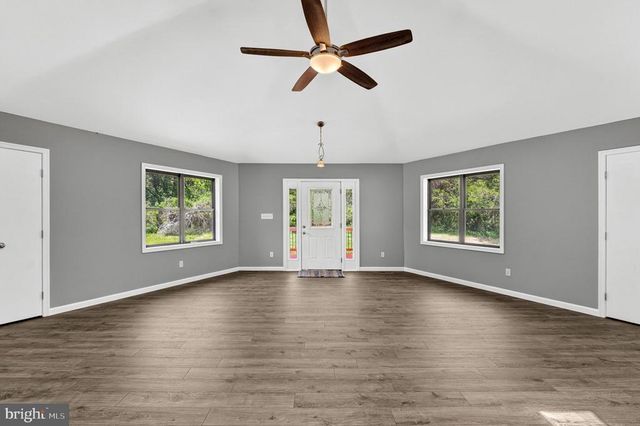 8265 OPAL RD, Warrenton, VA 20186