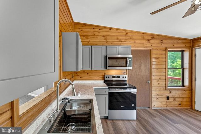 8265 OPAL RD, Warrenton, VA 20186
