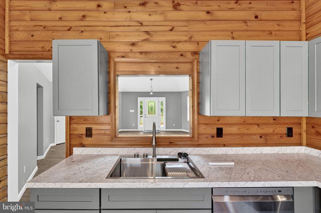 8265 OPAL RD, Warrenton, VA 20186