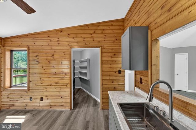 8265 OPAL RD, Warrenton, VA 20186
