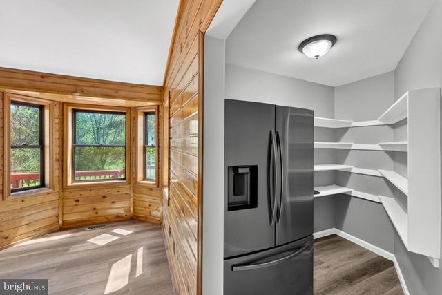 8265 OPAL RD, Warrenton, VA 20186