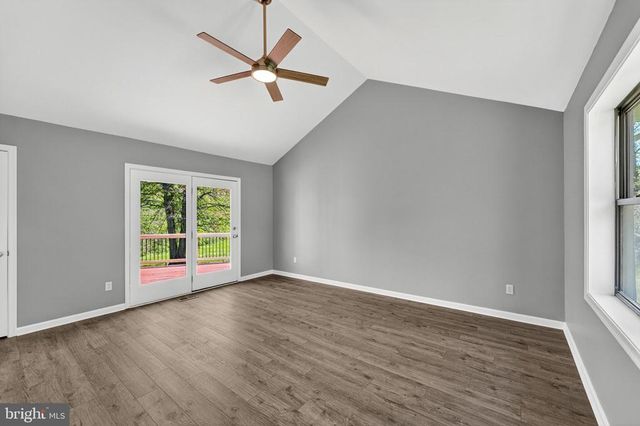 8265 OPAL RD, Warrenton, VA 20186
