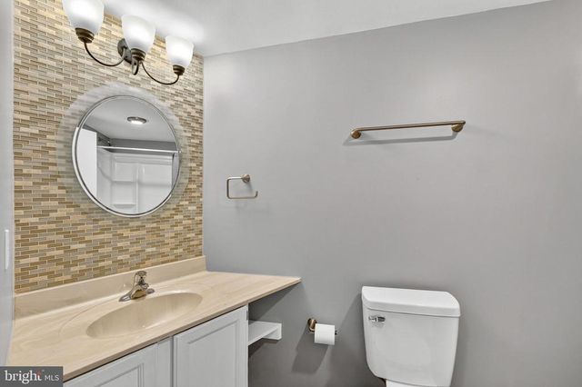 8265 OPAL RD, Warrenton, VA 20186