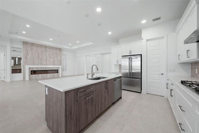 844 BLUE SHELL LOOP, Sarasota, FL 34240