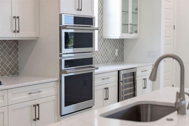 844 BLUE SHELL LOOP, Sarasota, FL 34240