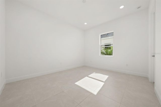 844 BLUE SHELL LOOP, Sarasota, FL 34240