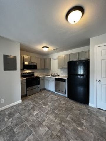 374 Jack Miller Blvd Apt A, Clarksville, TN 37042