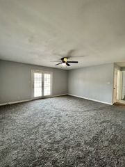 374 Jack Miller Blvd Apt A, Clarksville, TN 37042