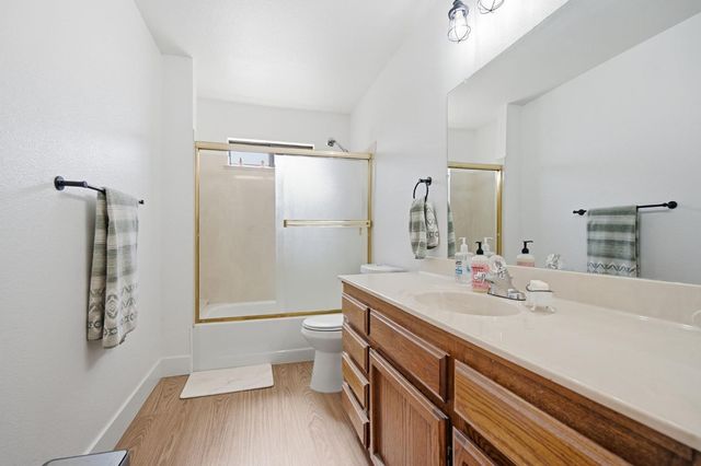 107 Frazine Rd, Modesto, CA 95357