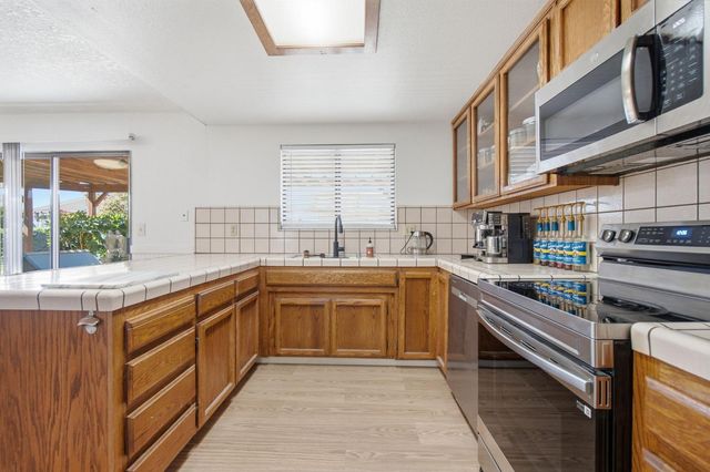 107 Frazine Rd, Modesto, CA 95357
