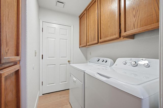 107 Frazine Rd, Modesto, CA 95357