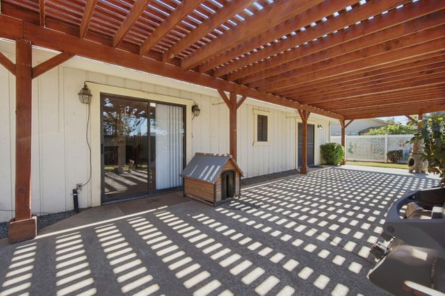 107 Frazine Rd, Modesto, CA 95357