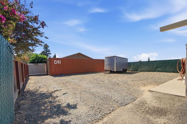 107 Frazine Rd, Modesto, CA 95357