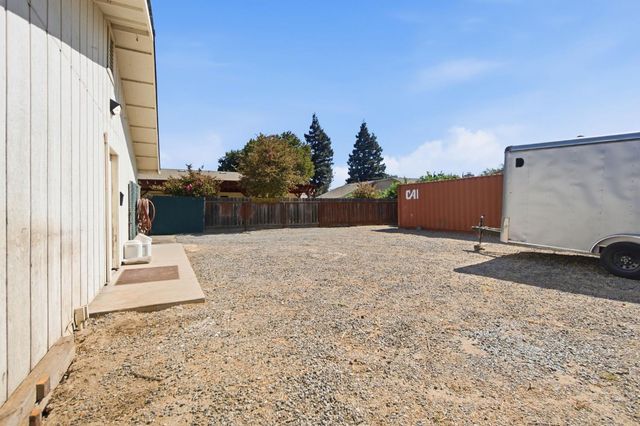 107 Frazine Rd, Modesto, CA 95357