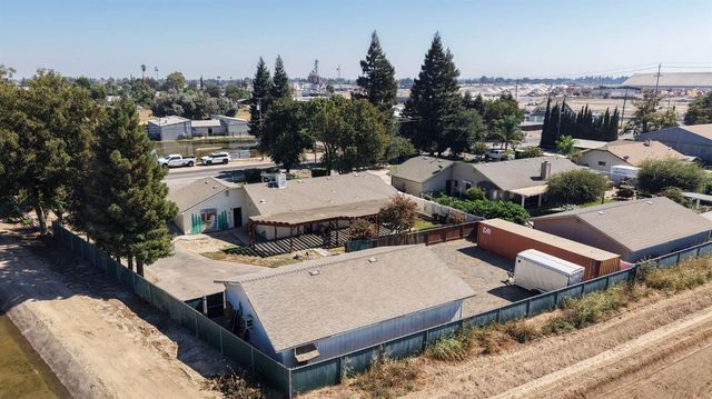 107 Frazine Rd, Modesto, CA 95357