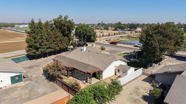 107 Frazine Rd, Modesto, CA 95357