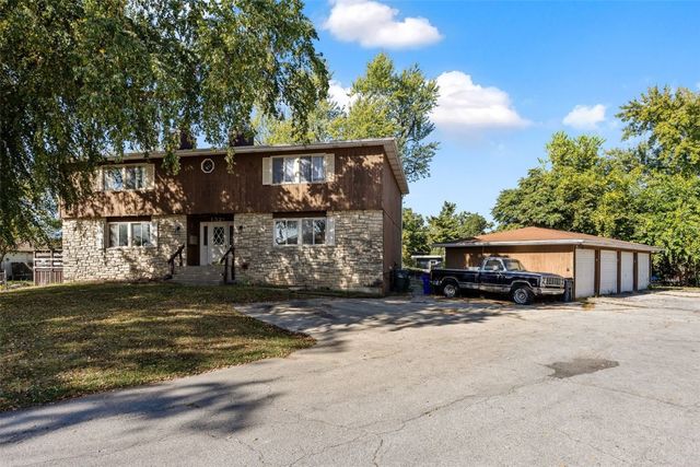 1521 Oak Ridge Lane 3, Cedar Rapids, IA 52403