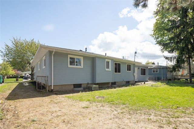93 Governor Ter, Irondequoit, NY 14609