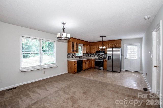 612 Sharon Drive, Statesville, NC 28625