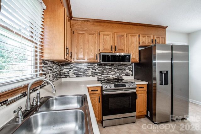 612 Sharon Drive, Statesville, NC 28625