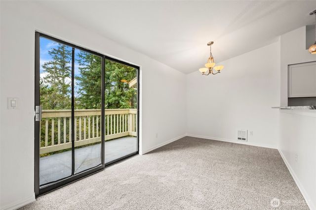 1780 W Sunn Fjord Lane #E301, Bremerton, WA 98312