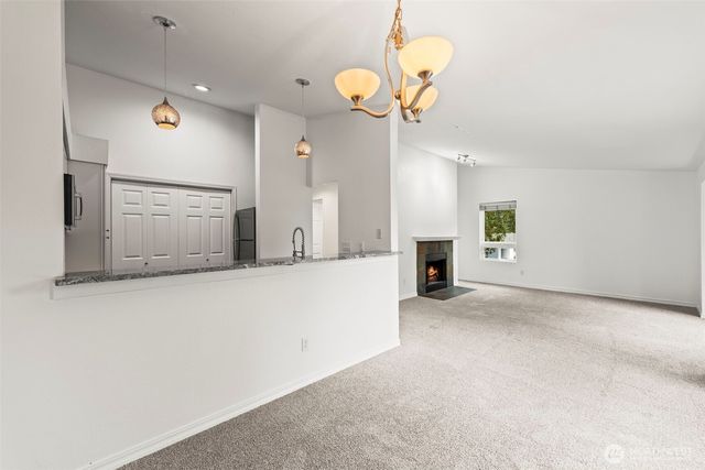 1780 W Sunn Fjord Lane #E301, Bremerton, WA 98312