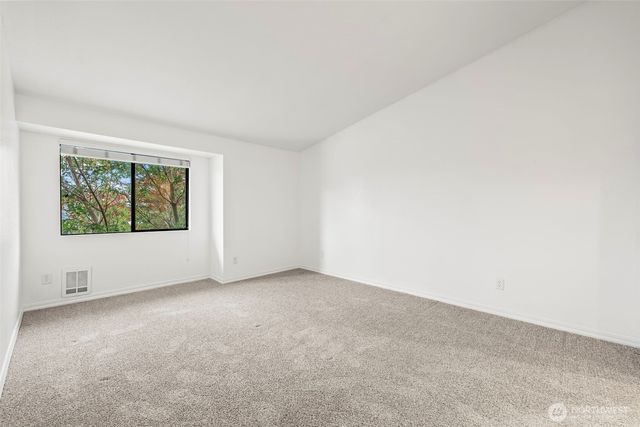 1780 W Sunn Fjord Lane #E301, Bremerton, WA 98312