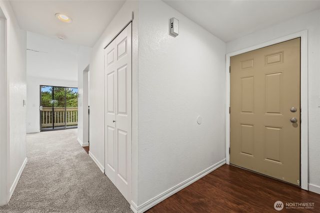 1780 W Sunn Fjord Lane #E301, Bremerton, WA 98312