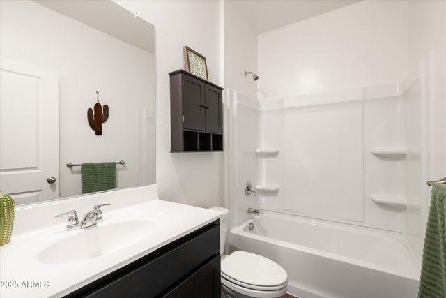 19573 W BADGETT Lane, Litchfield Park, AZ 85340