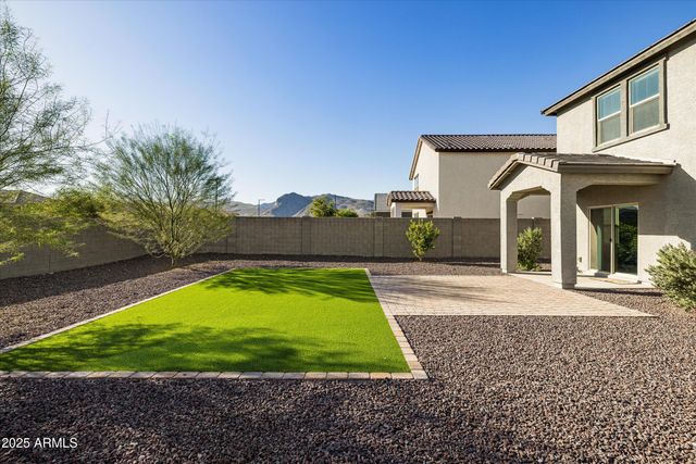 19573 W BADGETT Lane, Litchfield Park, AZ 85340