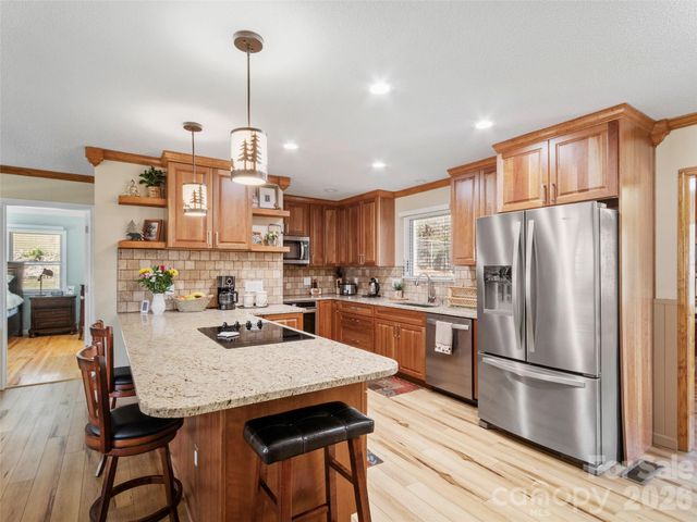 342 Mountain View Road, Burnsville, NC 28714