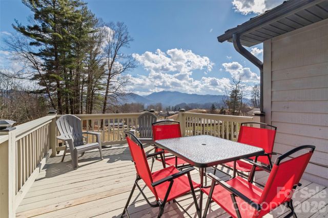 342 Mountain View Road, Burnsville, NC 28714