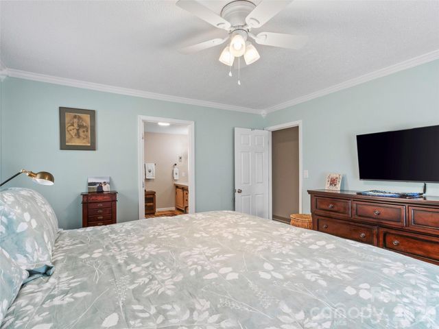 342 Mountain View Road, Burnsville, NC 28714