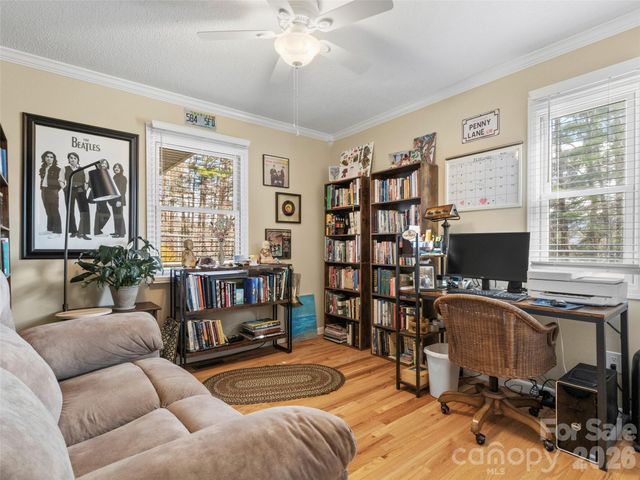 342 Mountain View Road, Burnsville, NC 28714