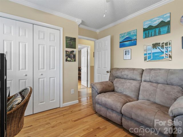 342 Mountain View Road, Burnsville, NC 28714