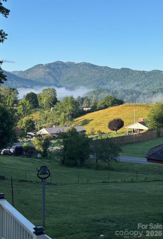 342 Mountain View Road, Burnsville, NC 28714