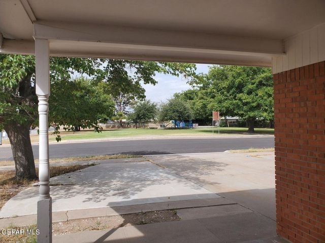 3300 TYRONE Drive, El Paso, TX 79925