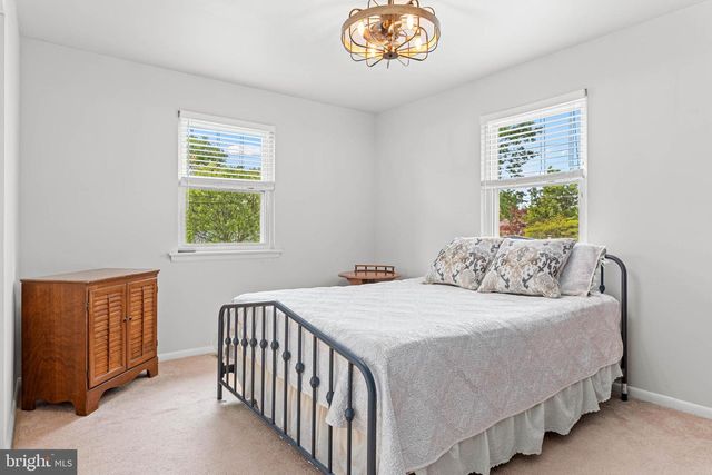 3307 WINDSOR DR, Norristown, PA 19403