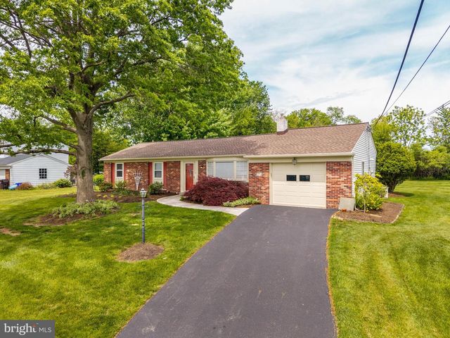 3307 WINDSOR DR, Norristown, PA 19403