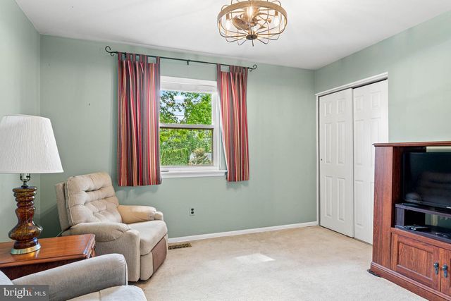 3307 WINDSOR DR, Norristown, PA 19403