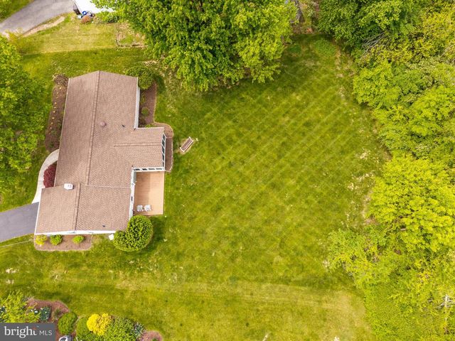 3307 WINDSOR DR, Norristown, PA 19403