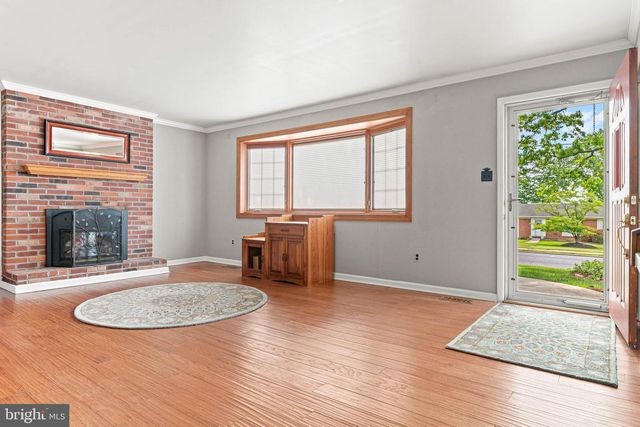 3307 WINDSOR DR, Norristown, PA 19403