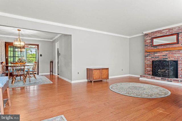 3307 WINDSOR DR, Norristown, PA 19403