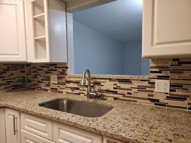 2516 S 19th Street 106, Fort Pierce, FL 34982