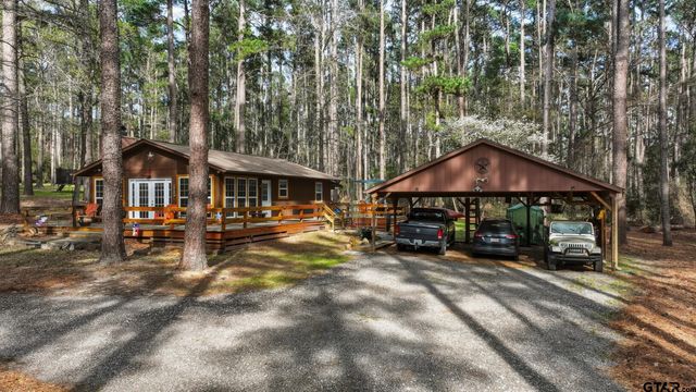 1048 W Holly Trl, Holly Lake Ranch, TX 75765