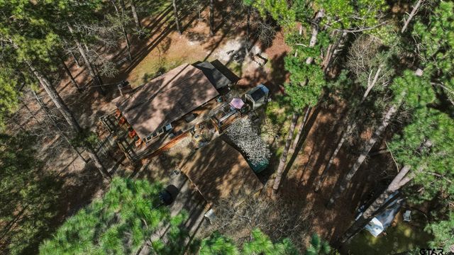 1048 W Holly Trl, Holly Lake Ranch, TX 75765