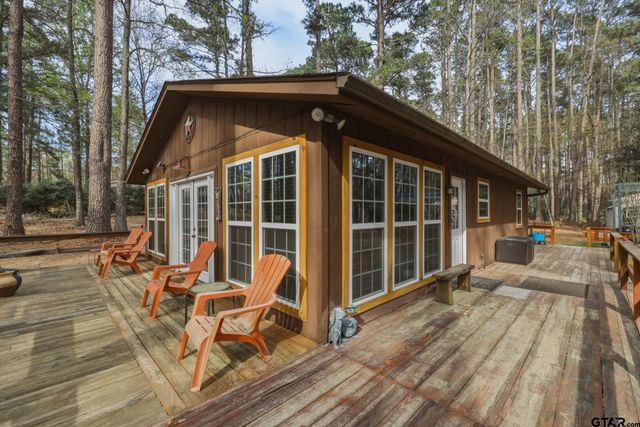 1048 W Holly Trl, Holly Lake Ranch, TX 75765