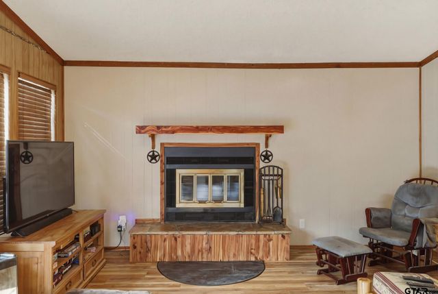 1048 W Holly Trl, Holly Lake Ranch, TX 75765