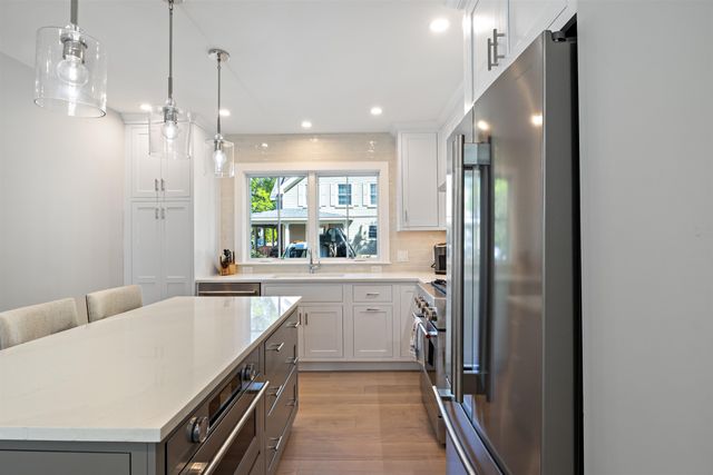 205 Broad Street, Portsmouth, NH 03801